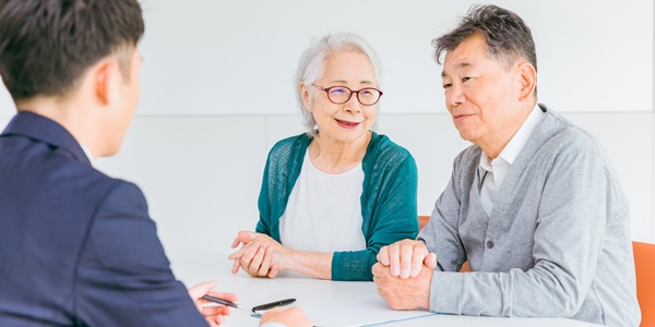 誰に頼めばいいか分からない